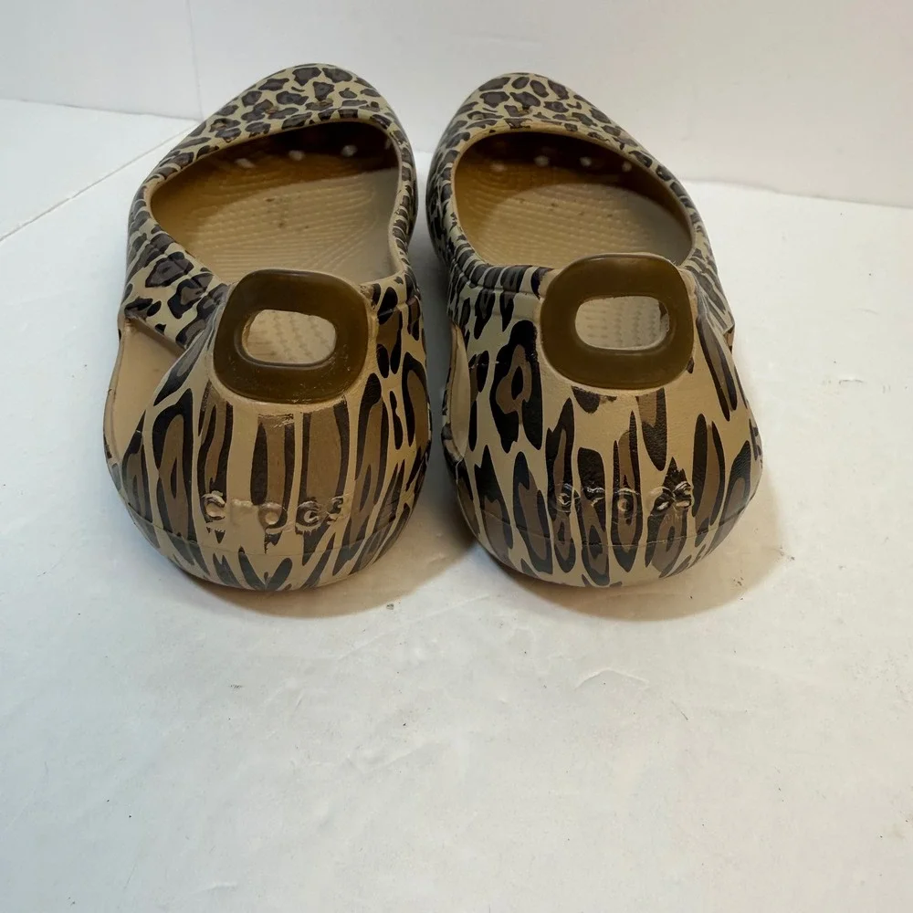 Crocs Kadee Leopard Print Ballet Flats Womens 7 Animal Print Brown Tan Shoes
